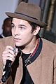 austin mahone lord taylor window unveiling concert 20