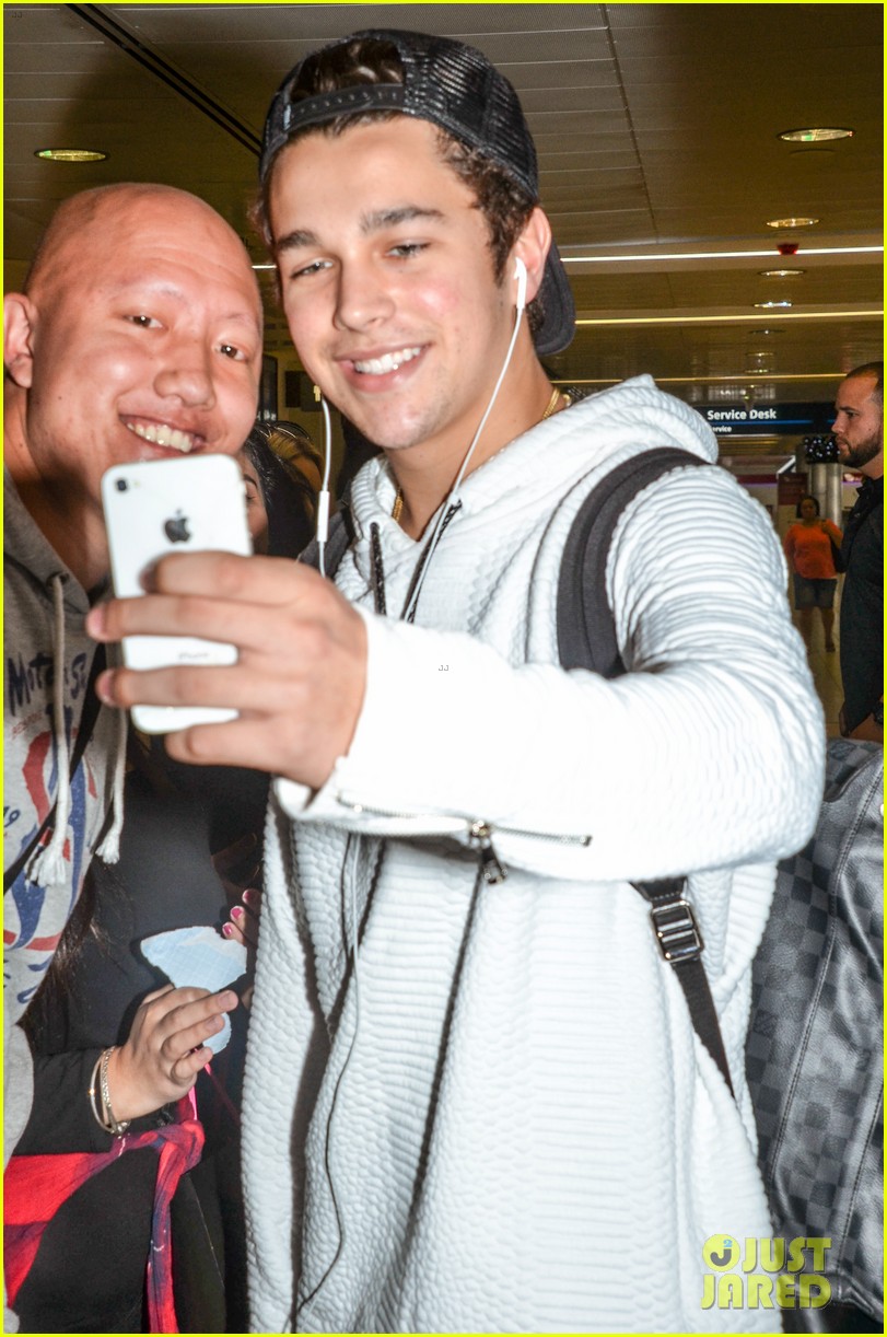 Austin Mahone And Pia Mia Arrive For Sydneys Jason Derulo Concert Photo 897383 Photo Gallery 8182