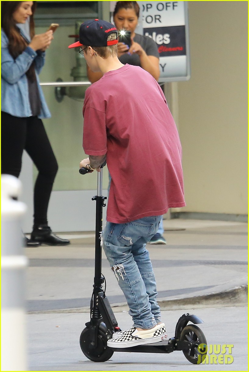 justin bieber scoots away after cancelling nyc appearances 27