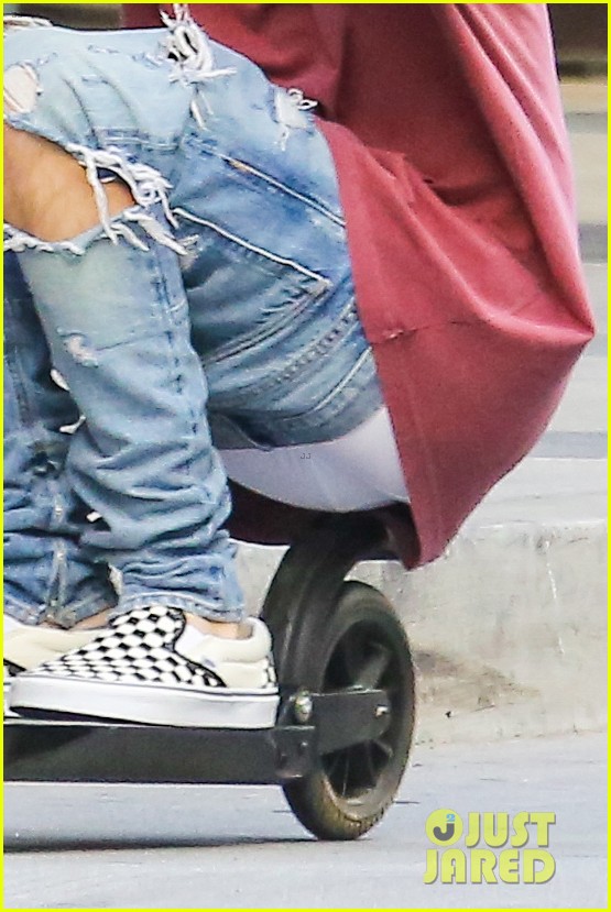 justin bieber scoots away after cancelling nyc appearances 29
