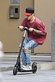 justin bieber scoots away after cancelling nyc appearances 08