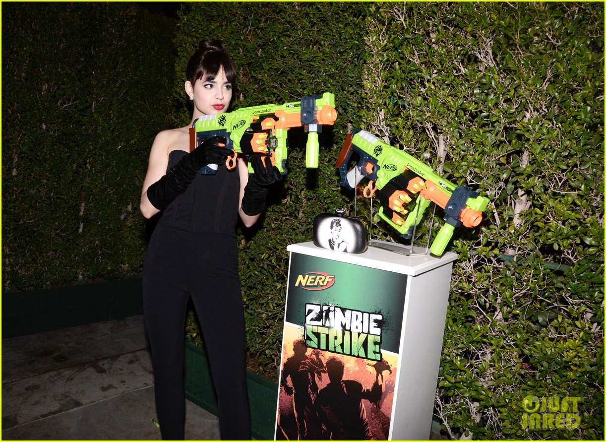 sofia carson just jared halloween party 20
