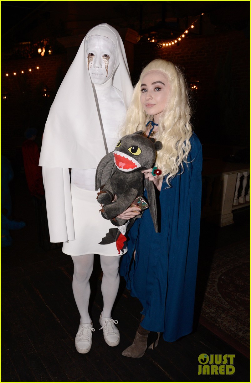 sofia carson just jared halloween party 24