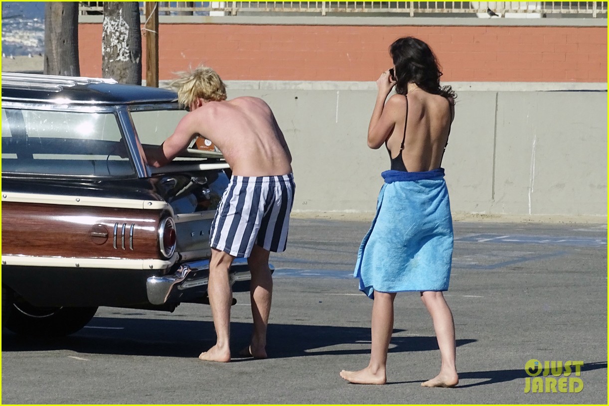 cody simpson shows off new ride and body 31