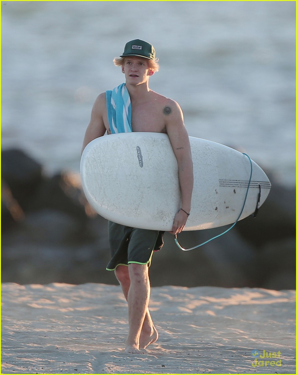 cody simpson shirtless surfing waves 01