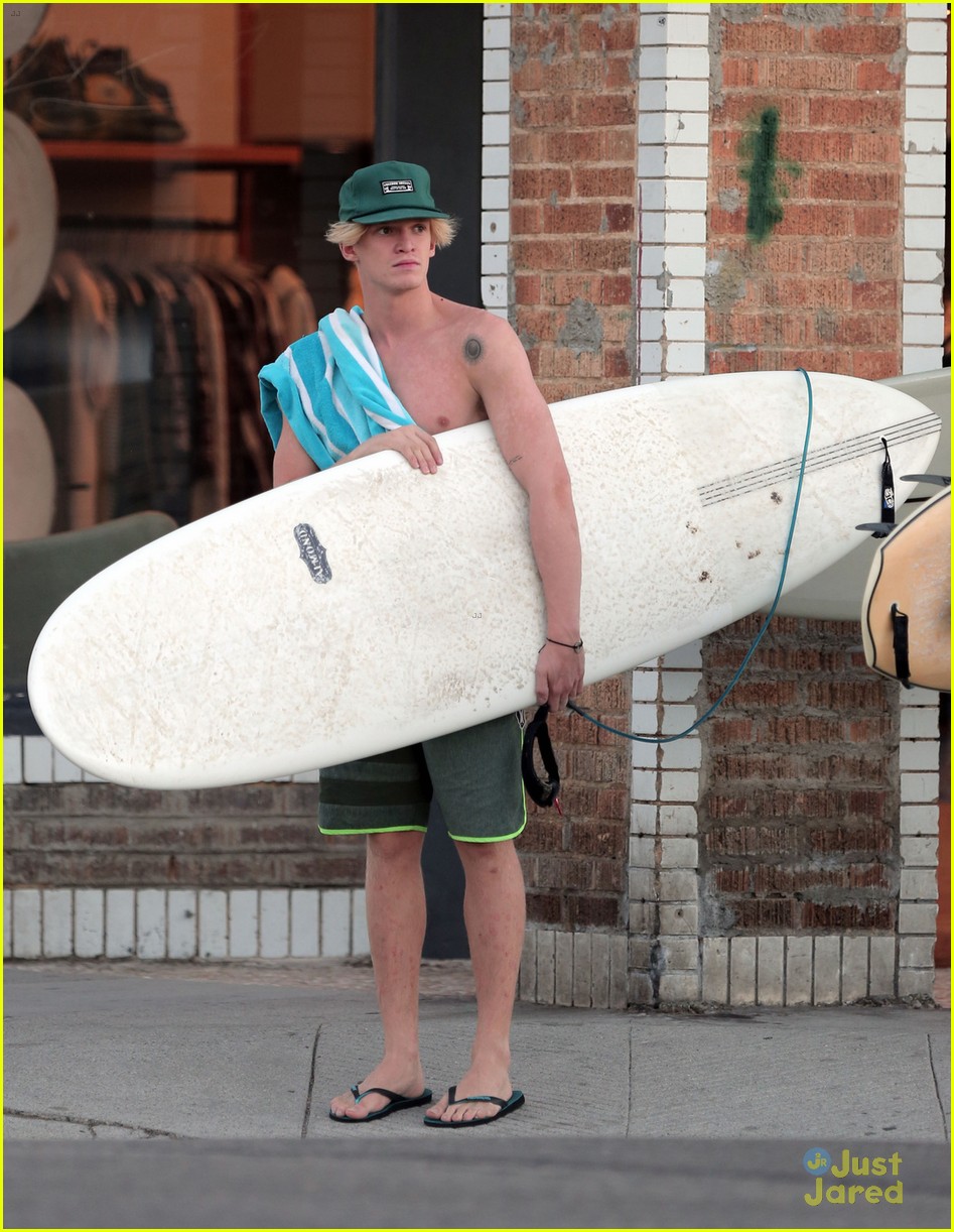 cody simpson shirtless surfing waves 05
