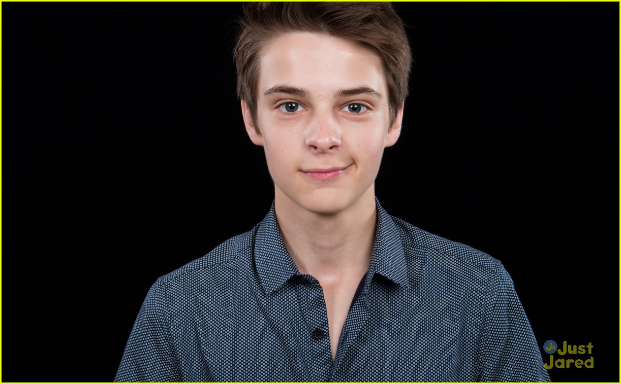 corey fogelmanis aol build series mostly ghostly 09