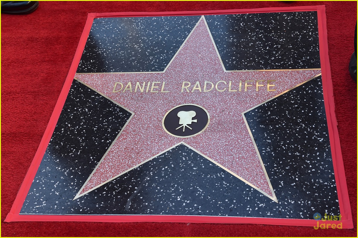 daniel radcliffe star walk fame hollywood ceremony 08