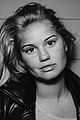 debby ryan makeup free freckles cole sprouse 01