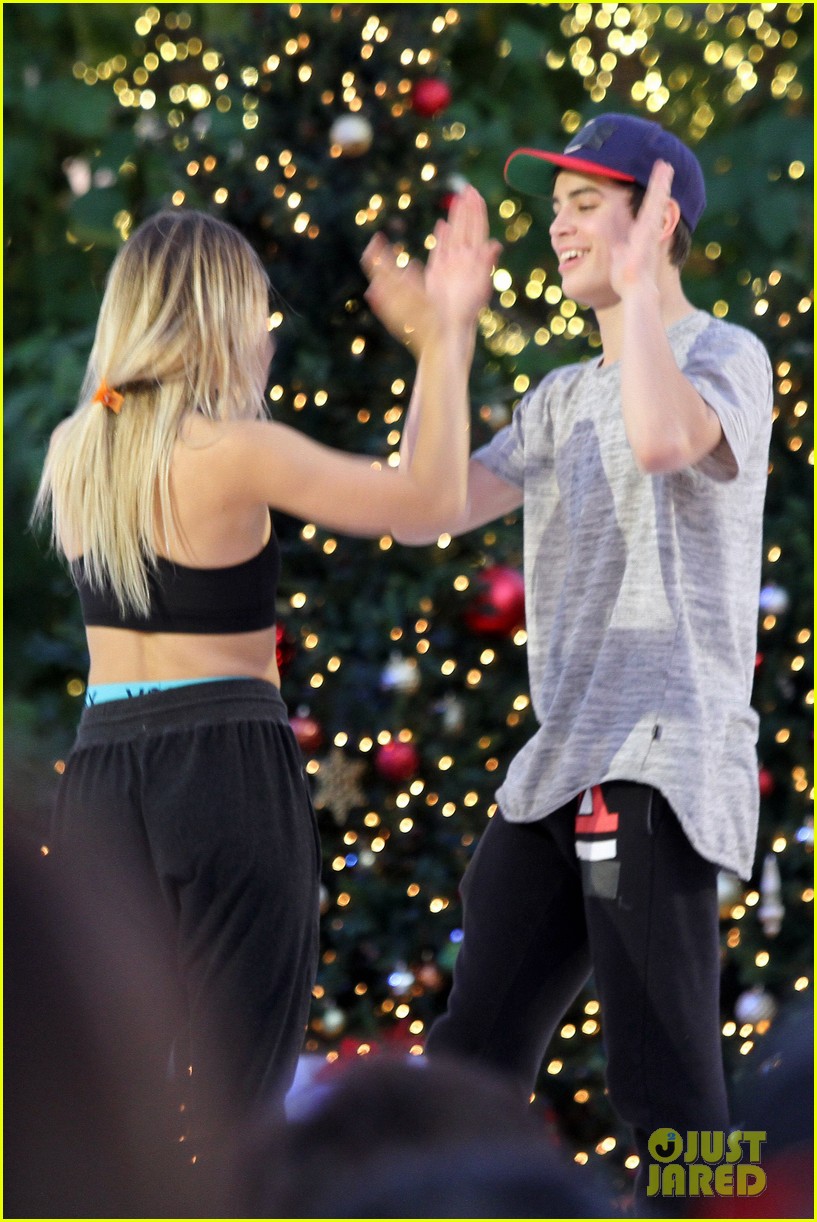 dancing with the stars christmas grove 45