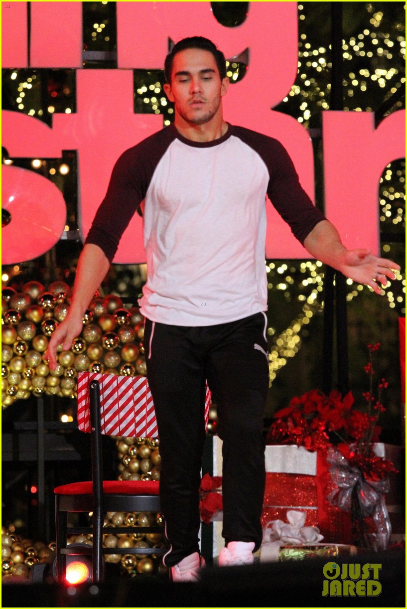 dancing with the stars christmas grove 53