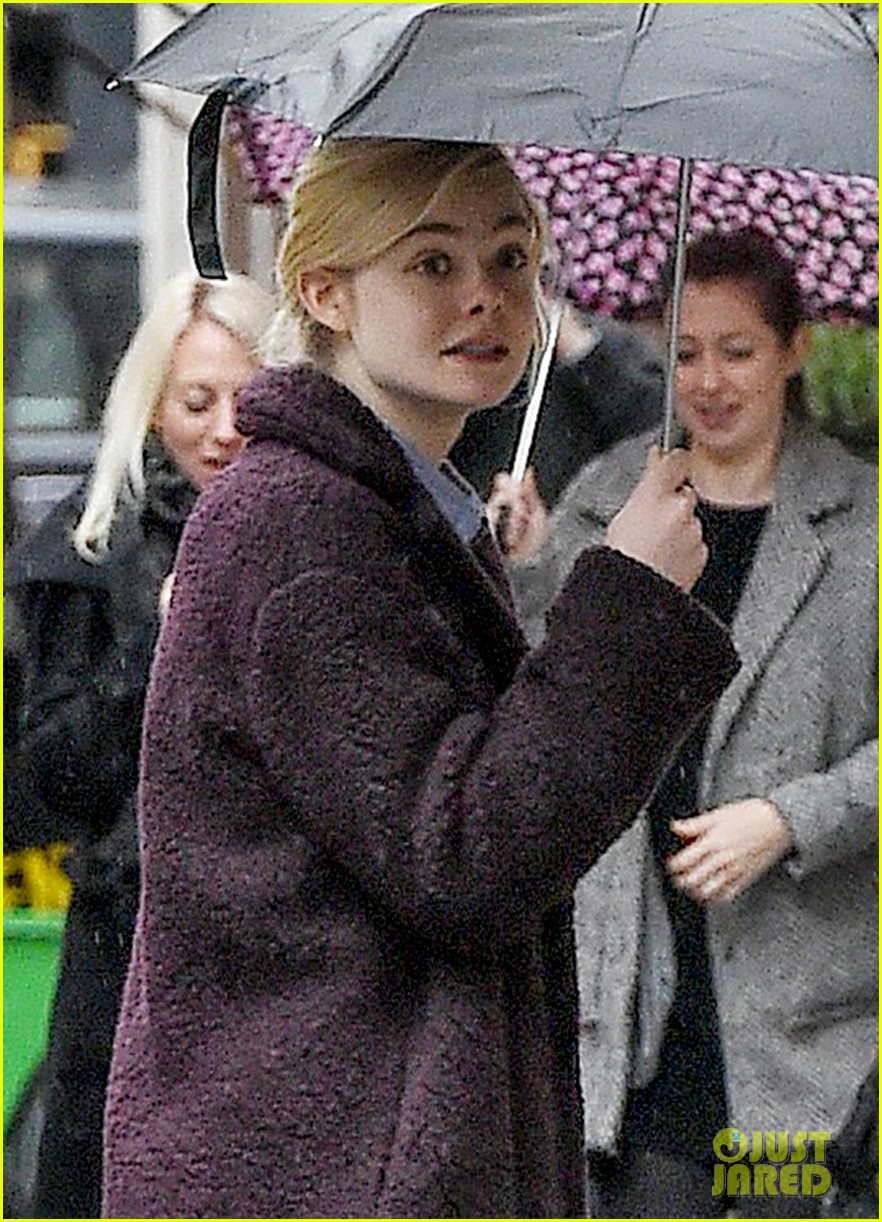 elle fanning steps out in rainy nyc 08