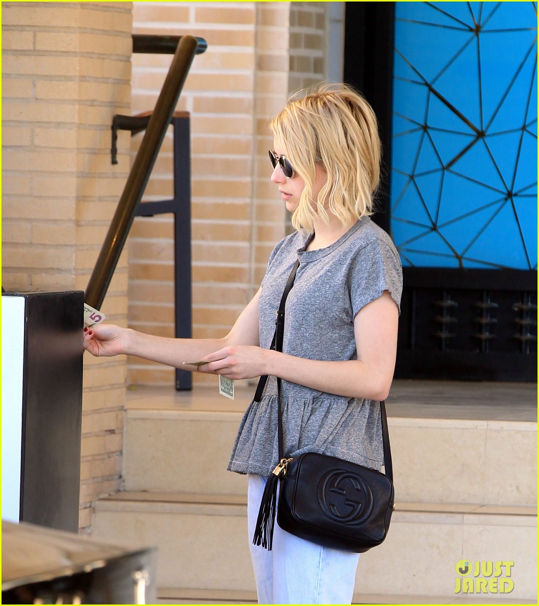 emma roberts out in la after queens 03