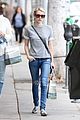 emma roberts shopping coffee after peoples choice noms 04