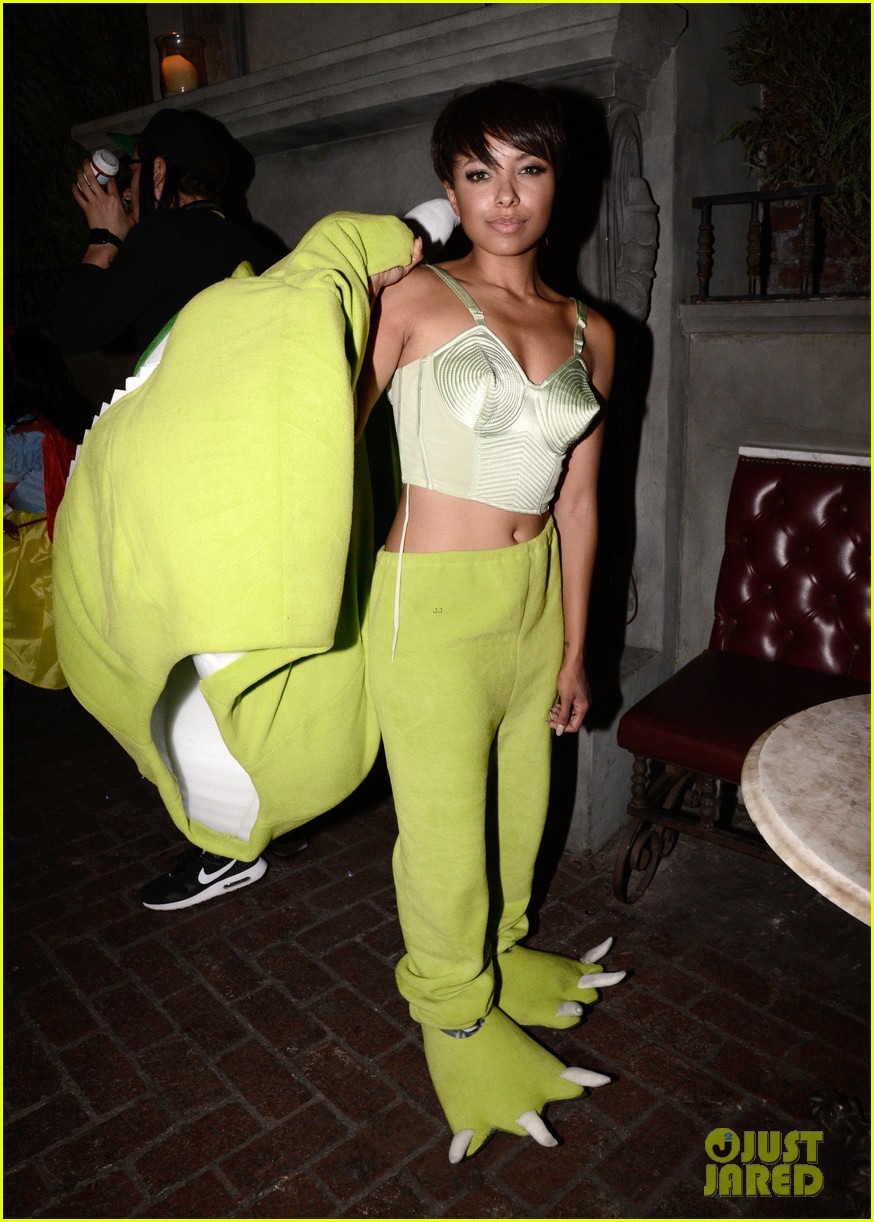 kat graham is incognito just jared halloween party 01
