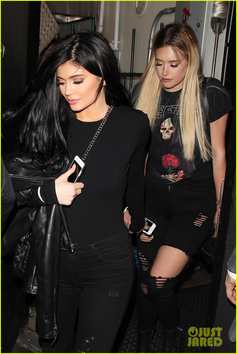 kylie jenner hangs out with justin bieber after tyga split 06