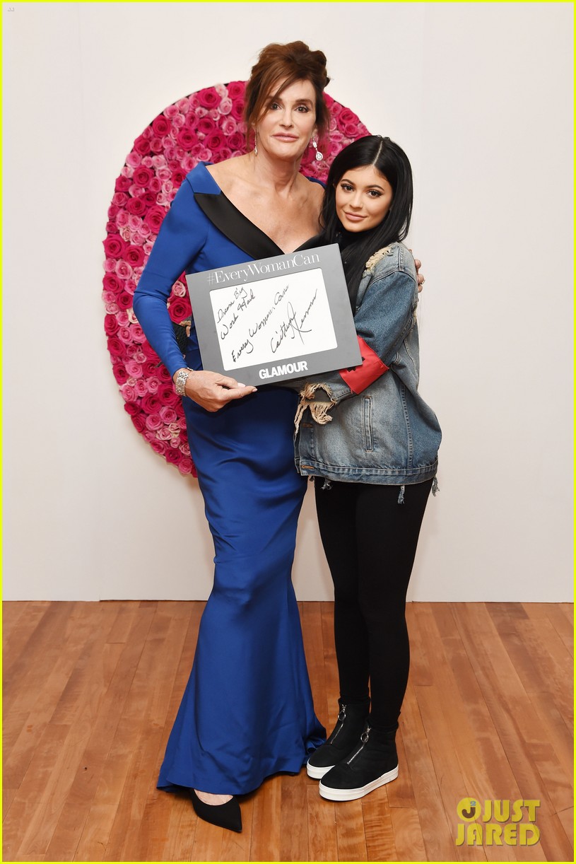 kylie jenner supports caitlyn at glamour women of the year 05
