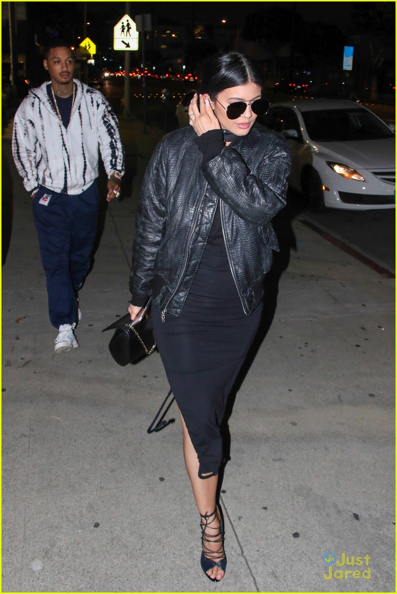 kylie jenner kris lunch tyga dinner outing 30