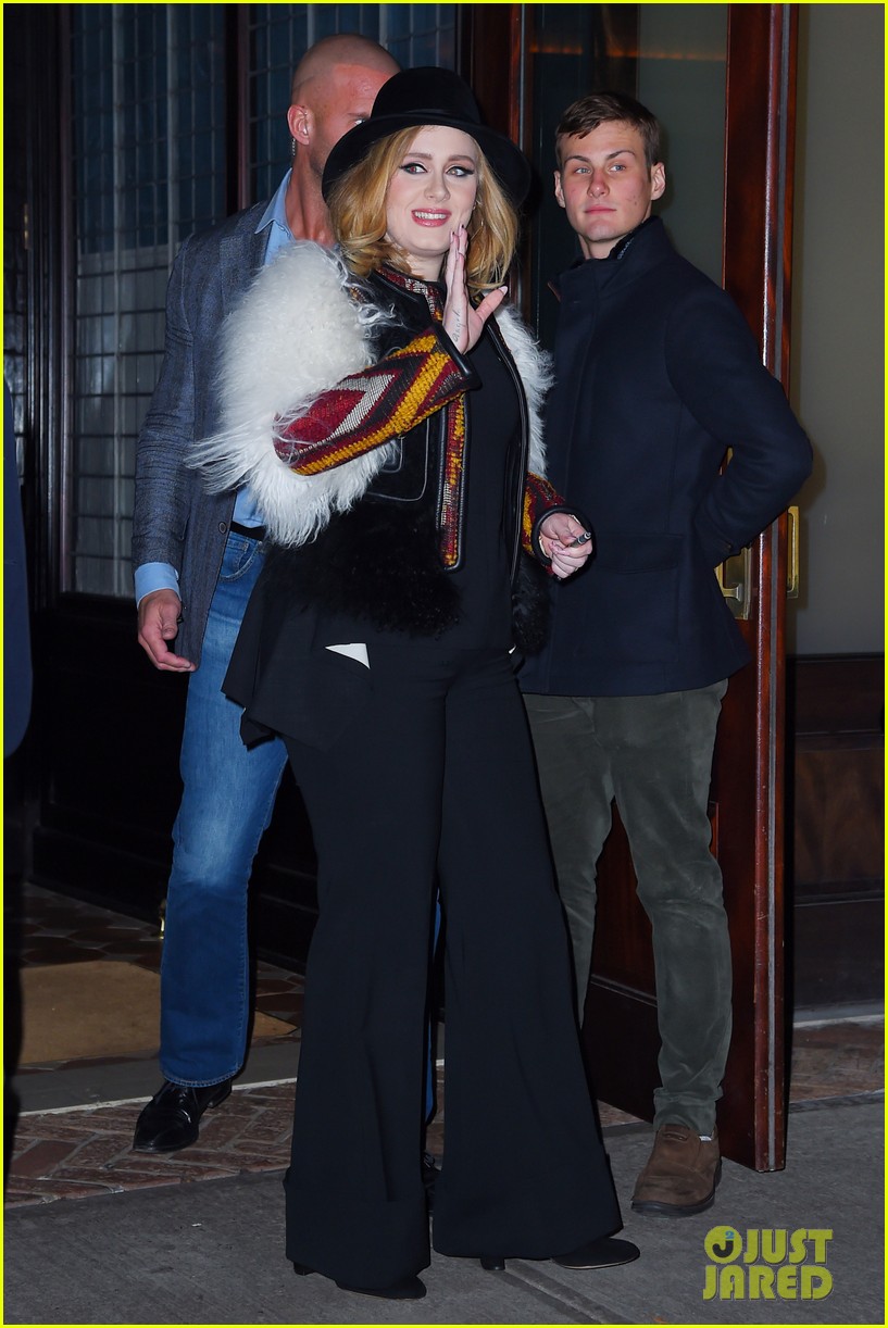 jennifer lawrence adele dine with the hunger games guys 10