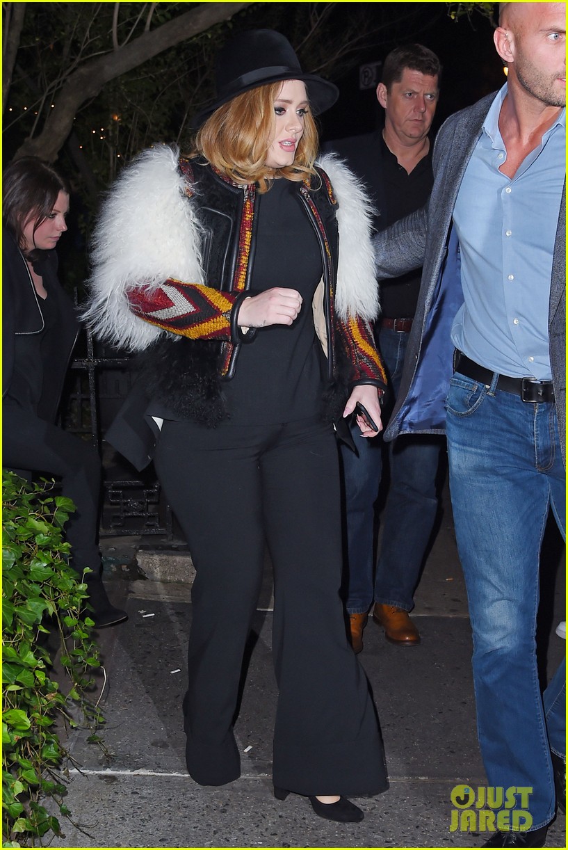 jennifer lawrence adele dine with the hunger games guys 11