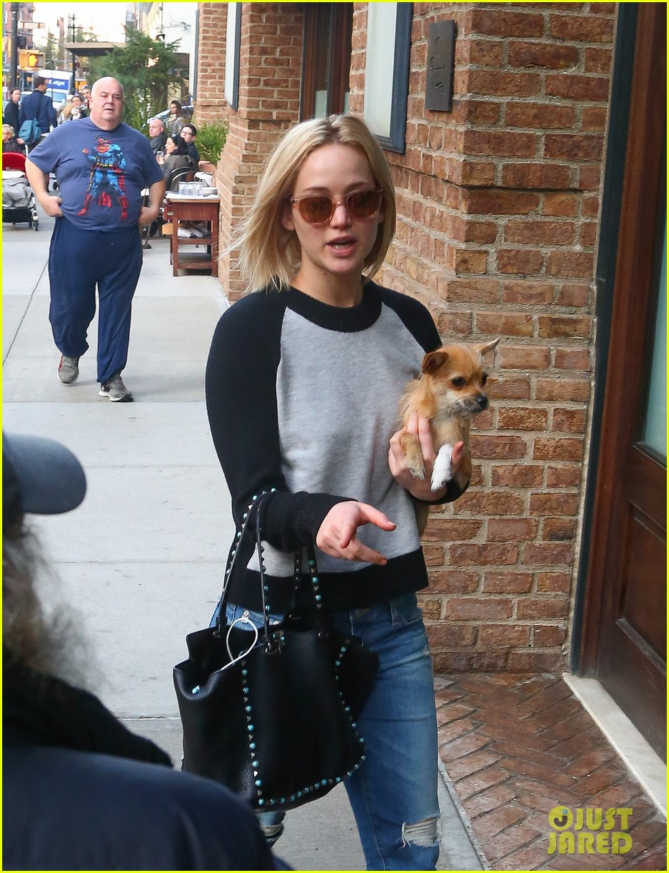 jennifer lawrence takes a post thanksgiving stroll with pippi 02