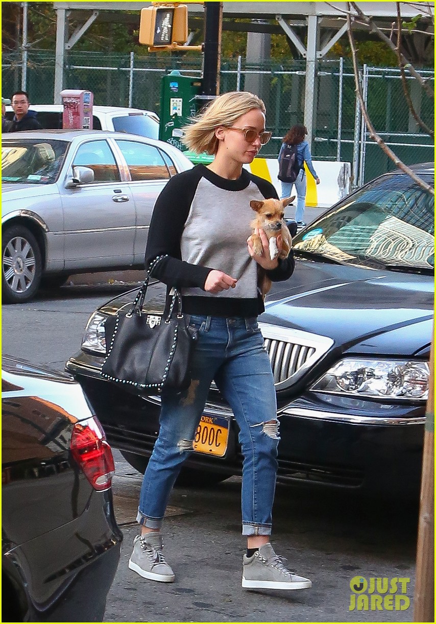 jennifer lawrence takes a post thanksgiving stroll with pippi 07