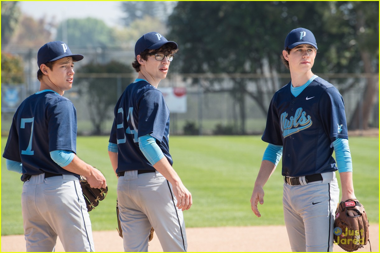 the outfield movie exclusive clip 01