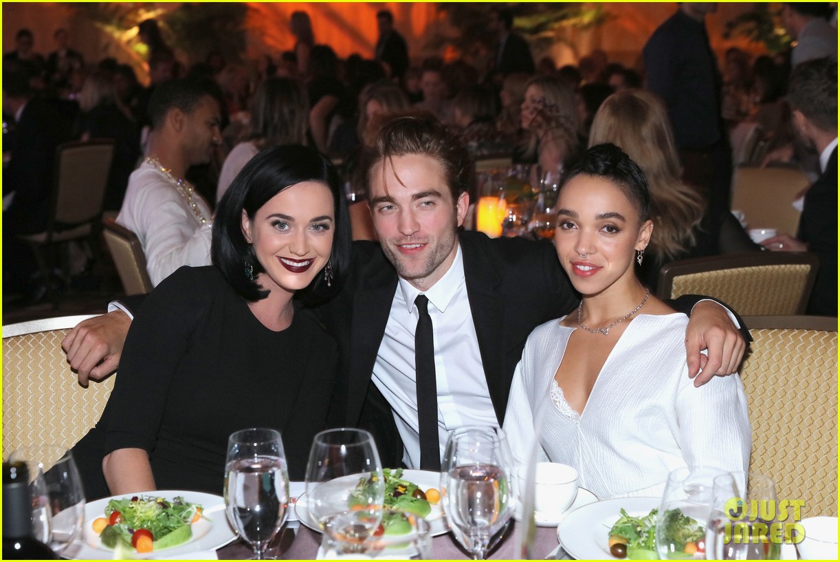 robert pattinson fka twigs have a date night with katy perry 18