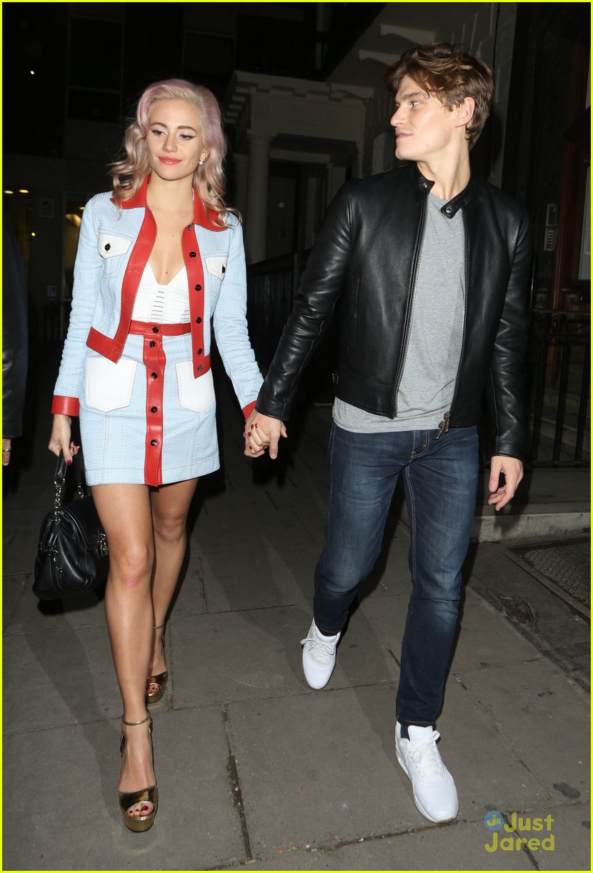 pixie lott oliver cheshire out after hard rock freckles 06