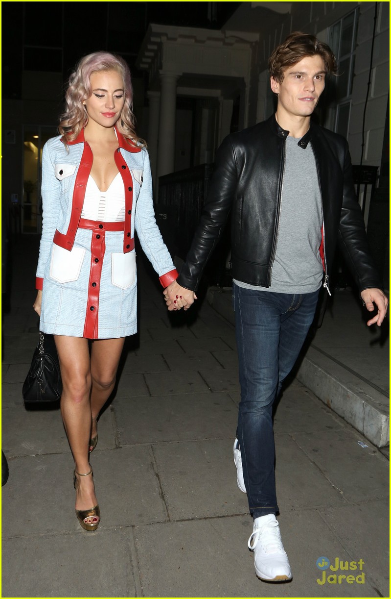 pixie lott oliver cheshire out after hard rock freckles 19