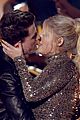 charlie puth on meghan trainor amas kiss 06