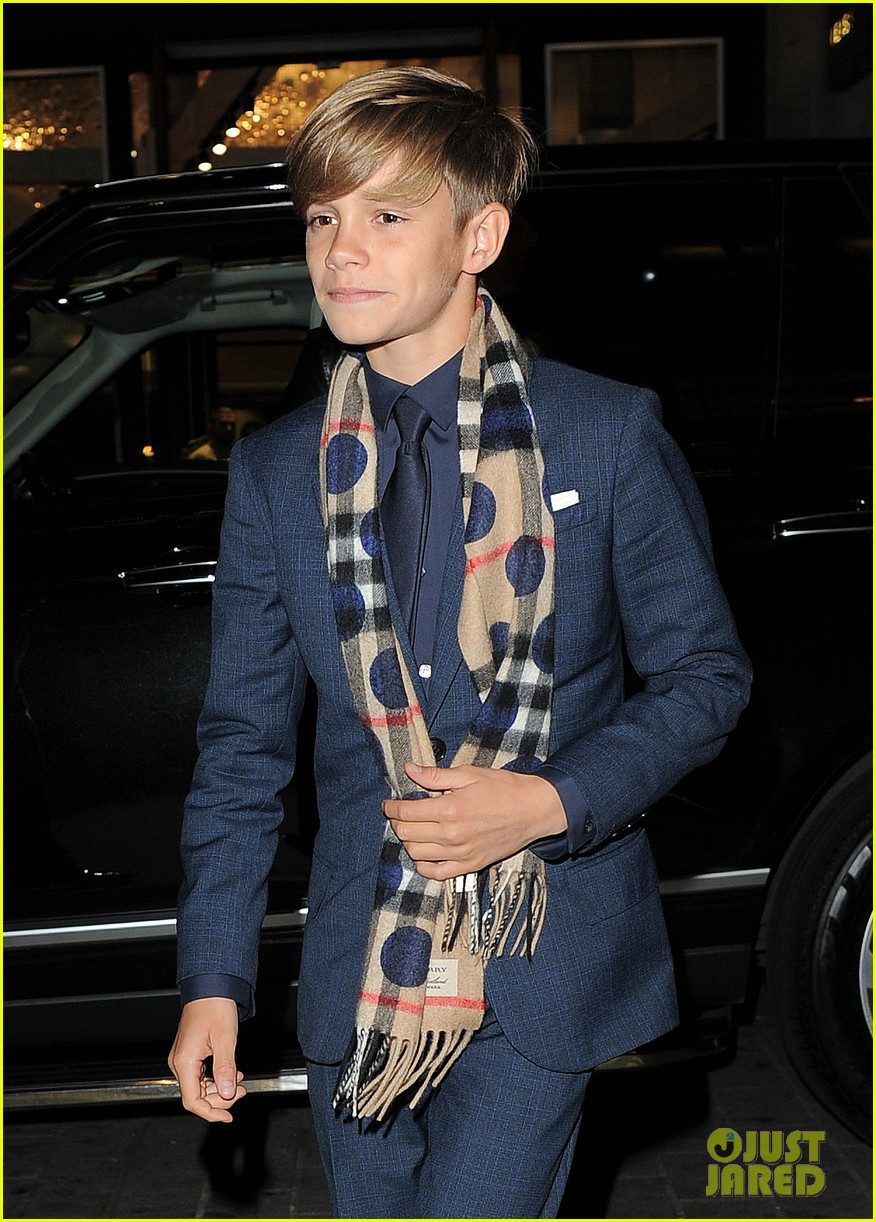 Romeo Beckham & James Bay Premiere Their Burberry Campaign!: Photo 888756 |  Celebrity Babies, Fashion, George Ezra, James Bay, Romeo Beckham, Thomas  Brodie Sangster, Victoria Beckham Pictures | Just Jared Jr.