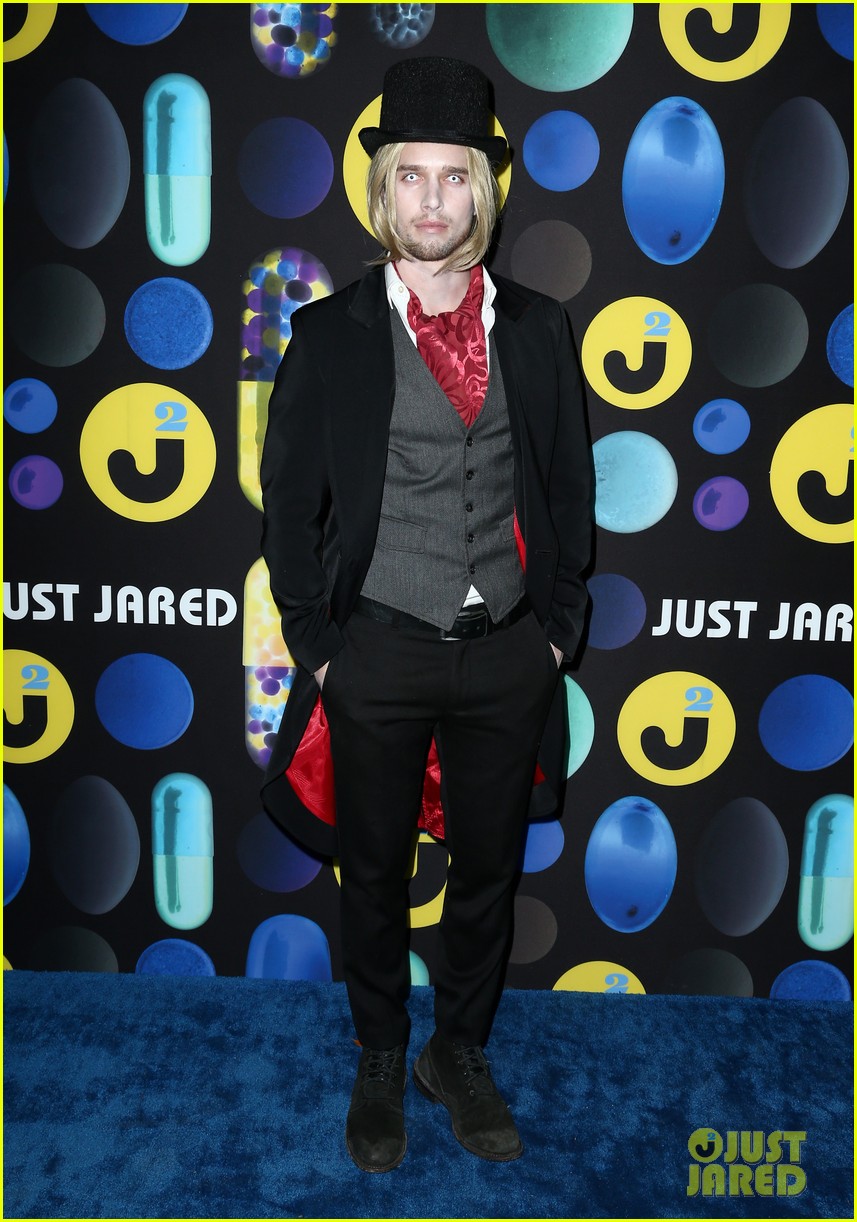 mark salling dresses as jared eng at the jj halloween party 12