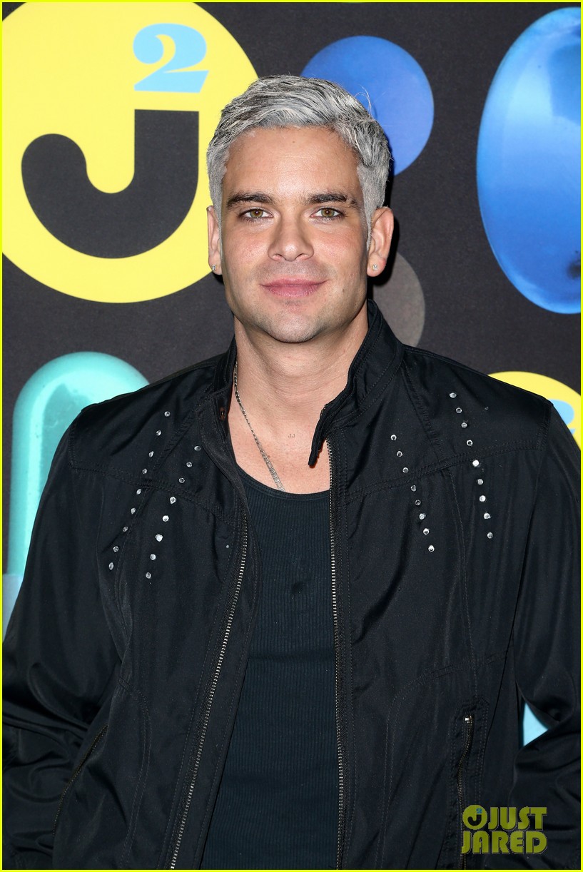 mark salling dresses as jared eng at the jj halloween party 25