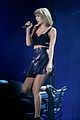 taylor swift performs in front of aussie fans 02