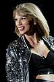 taylor swift performs in front of aussie fans 11