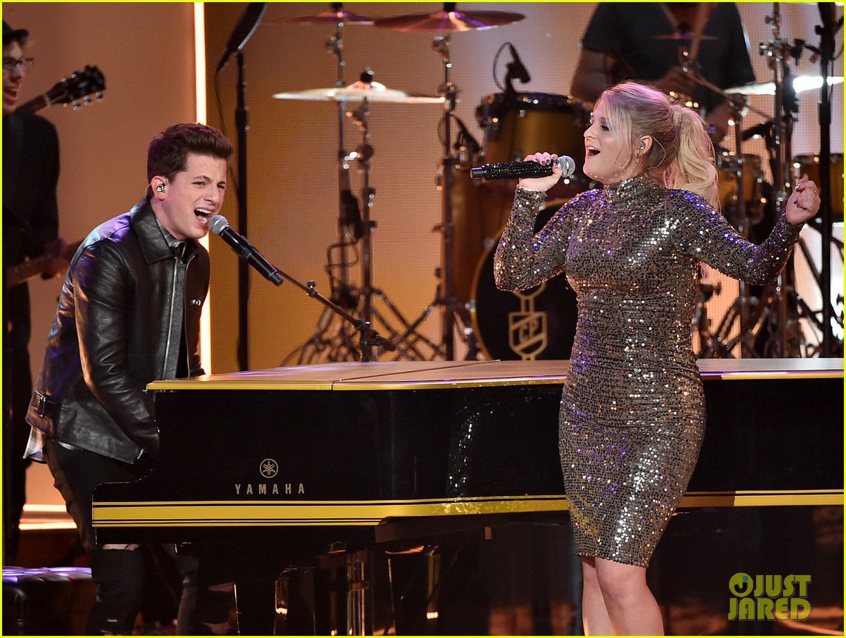 meghan trainor charlie puth make out american music awards 2015 22