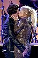 meghan trainor charlie puth make out american music awards 2015 02