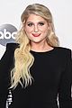 meghan trainor charlie puth make out american music awards 2015 15