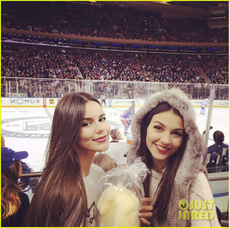 victoria justice sister rangers game 03