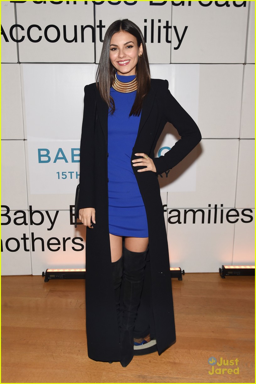 victoria justice bethany mota cnn heroes event nyc 14