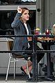 emma watson grabs a big apple lunch with two friends 04