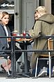 emma watson grabs a big apple lunch with two friends 16