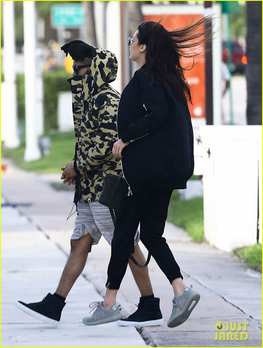 bella hadid the weeknd photographed after supposed split 42