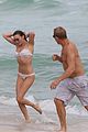 katie cassidy continues beach vacation 02