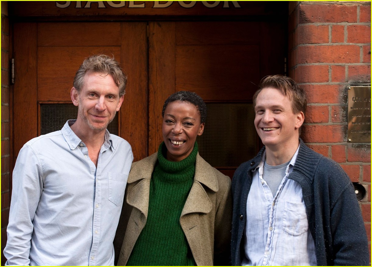 harry potter the cursed child casts actors for older harry ron hermione 03