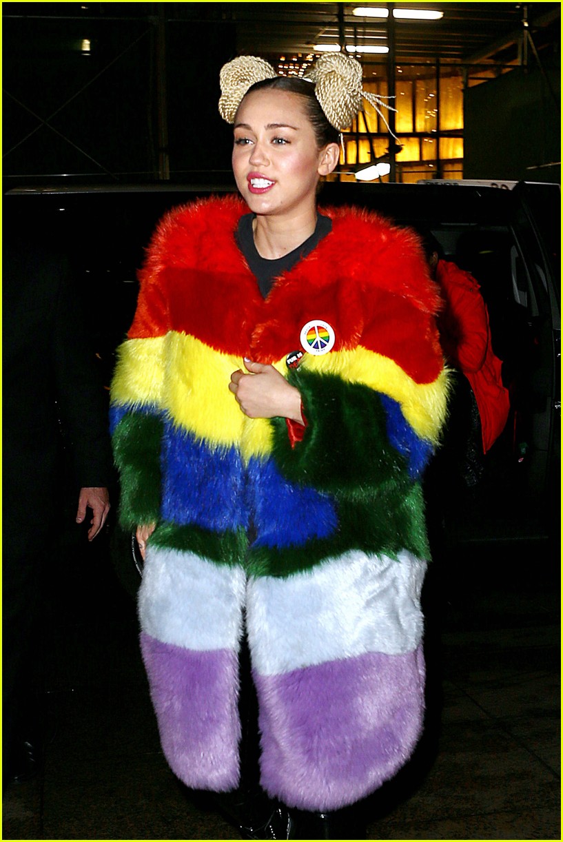 miley cyrus last red carpet ever 05