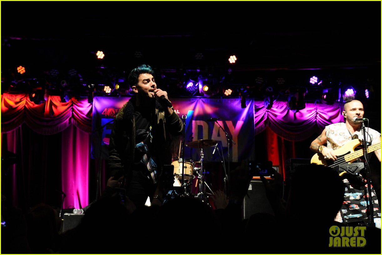 dnce tj martell foundation 2015 family day 15