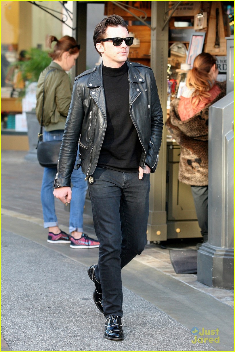 drake bell janet shopping grove mexico dates 07