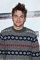 dylan sprayberry toy wrap christmas 09